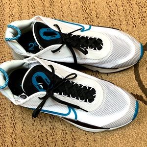 Mens Nike air max, size 12, used once!